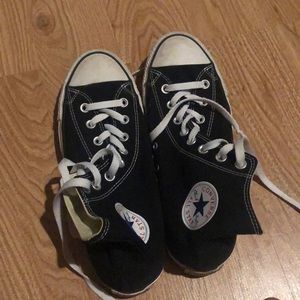Black converse